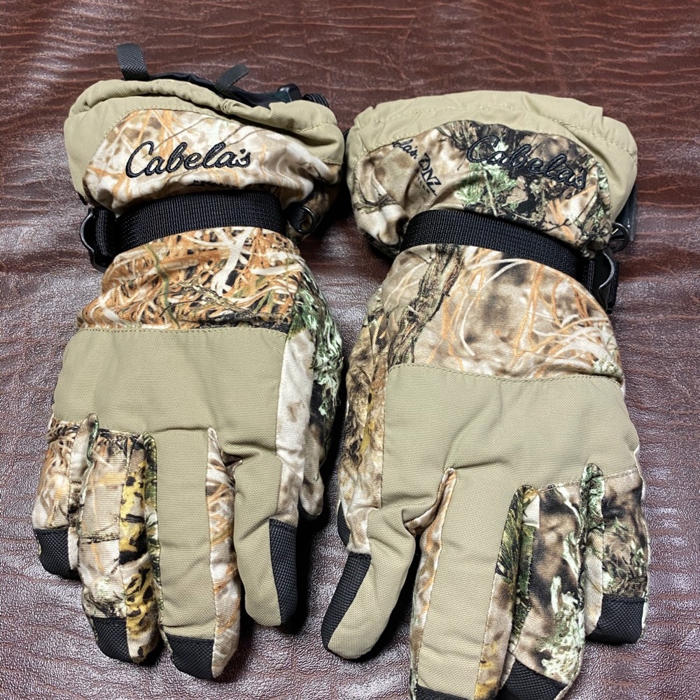 Cabella’s Gortex Glove